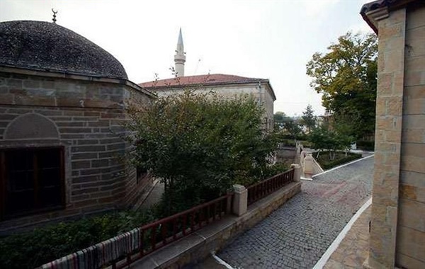 Esmahan Sultan in Mangalia - Romania 10